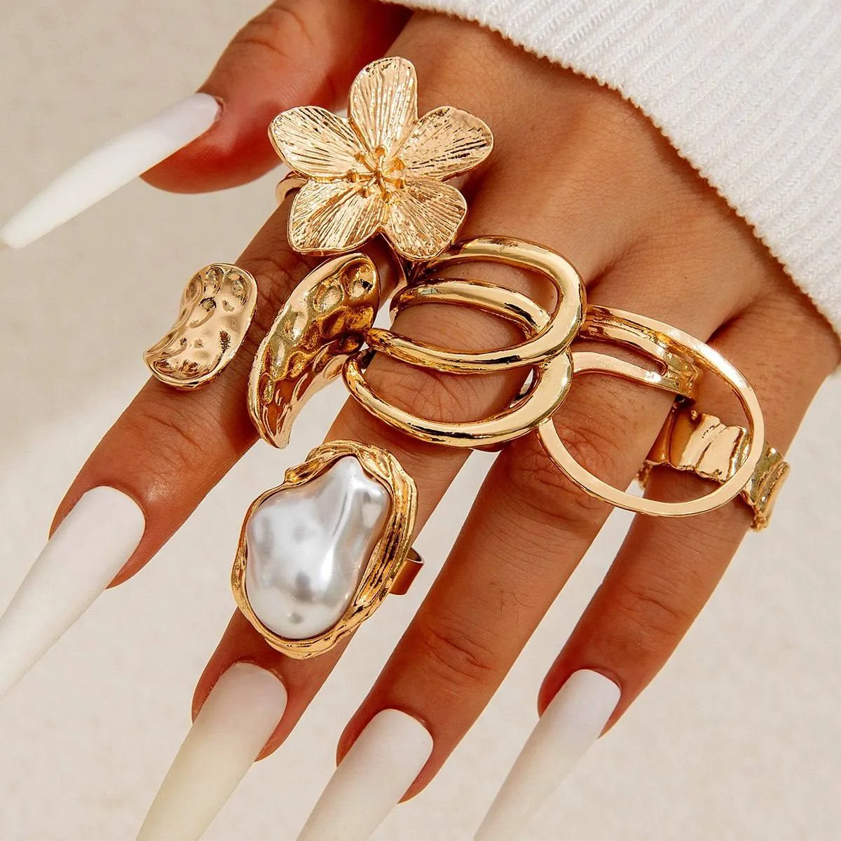 KNUCKLE RINGS