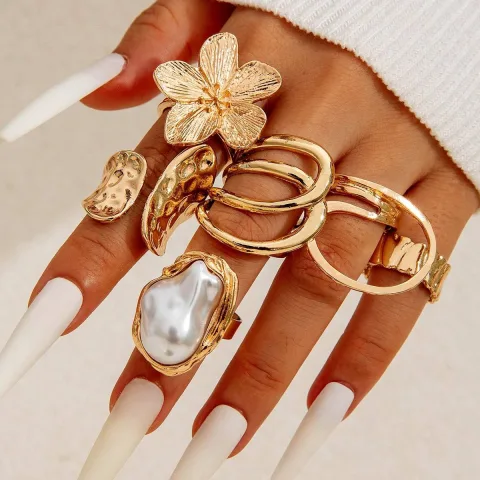 KNUCKLE RINGS