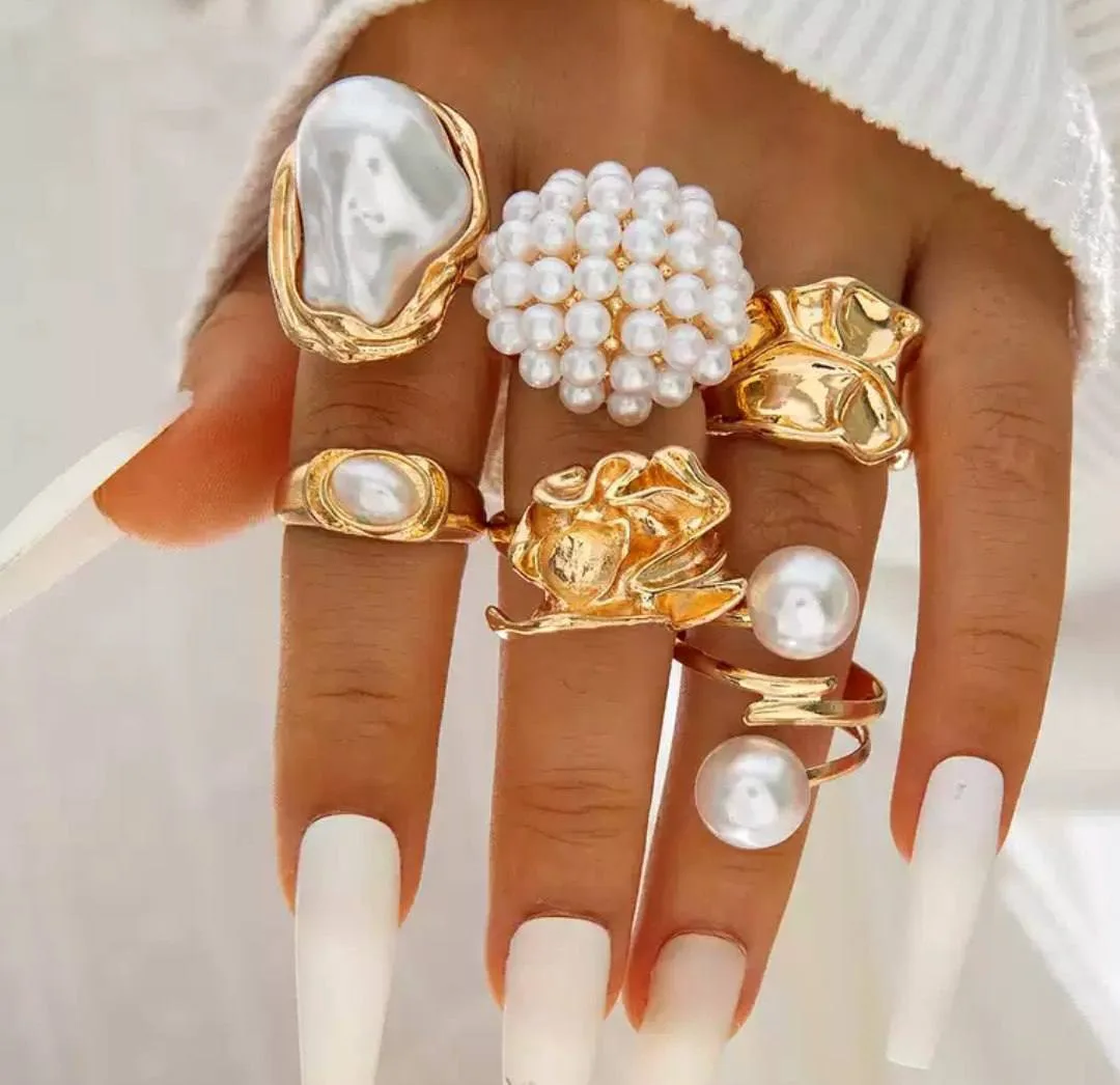 KNUCKLE RINGS