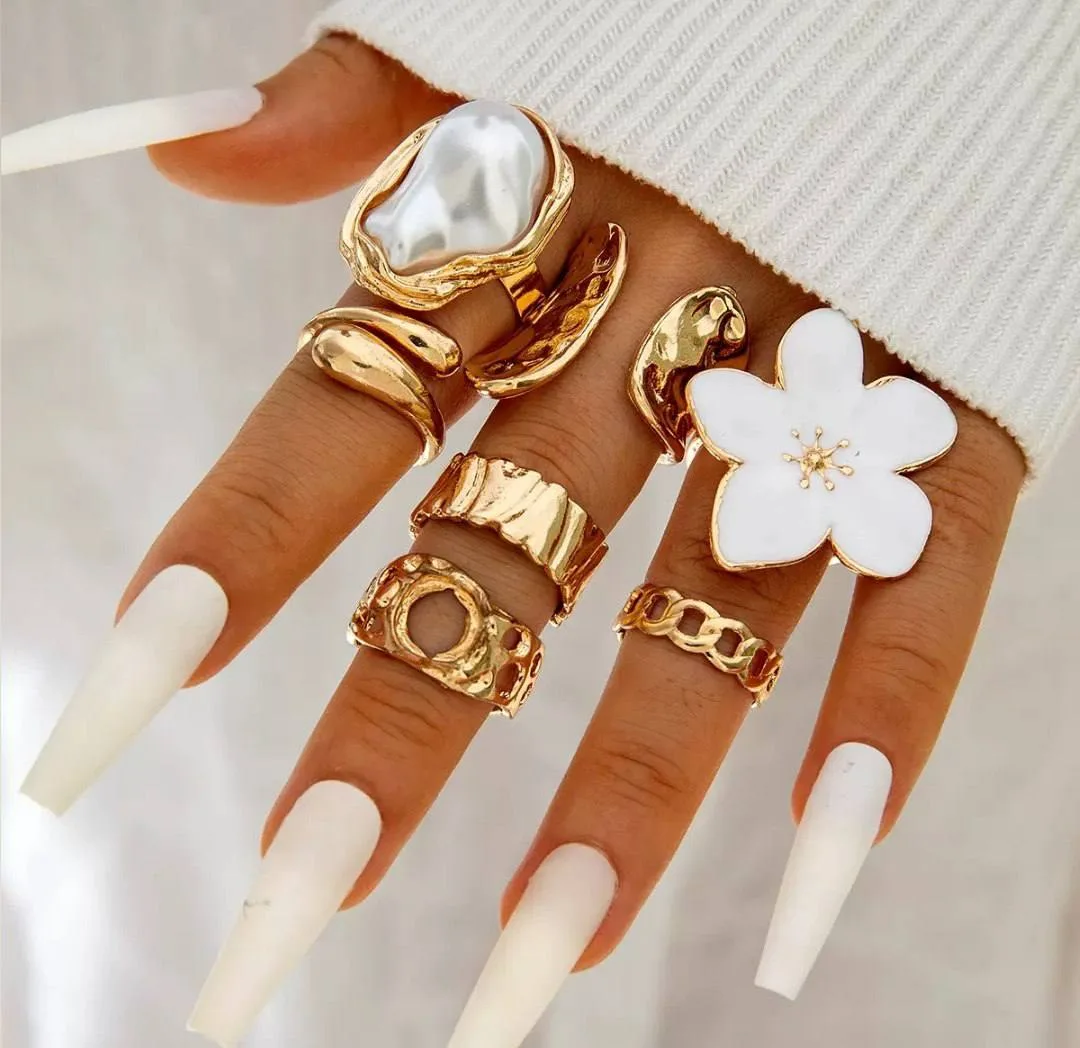 KNUCKLE RINGS